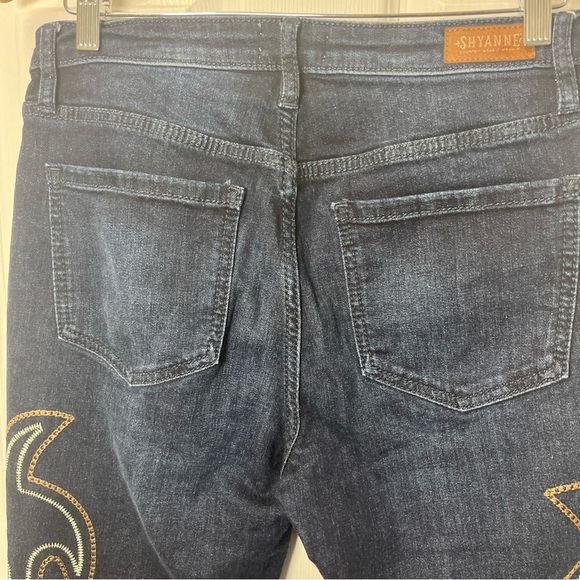 Shyanne Dark Blue Flared Jeans with Embroidered Detail Size 32 Bell bottom - Picture 7 of 13